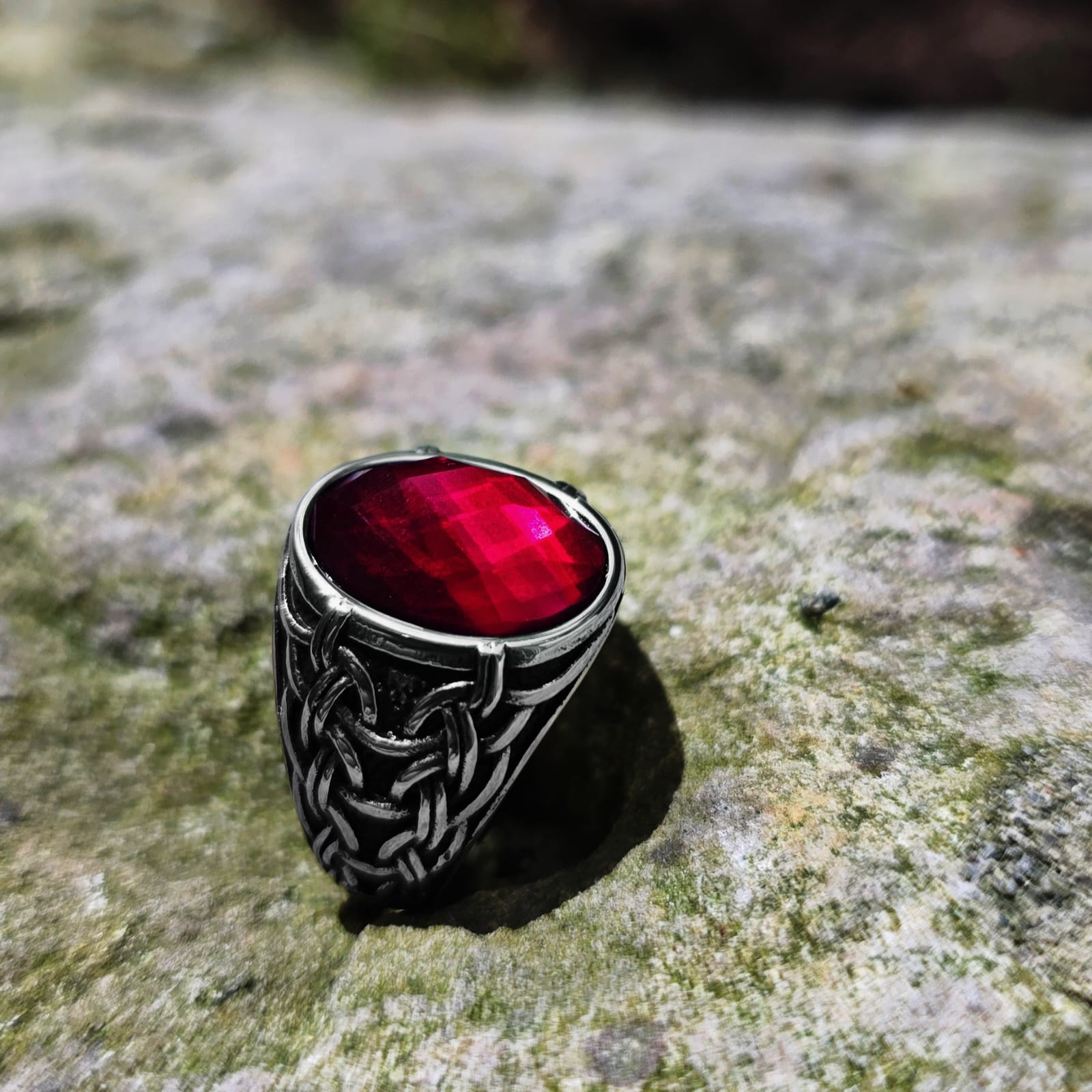 PERLA ROJA RING