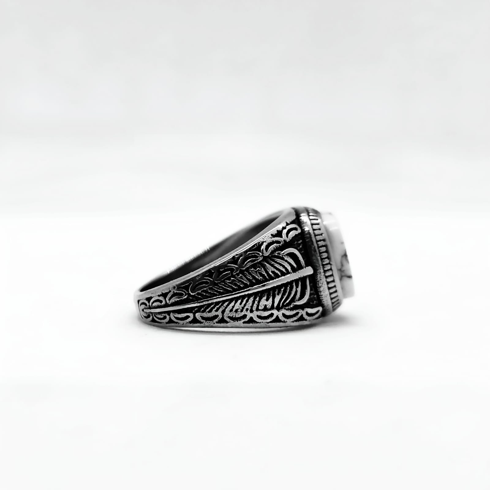 PLUMA BLANCA RING