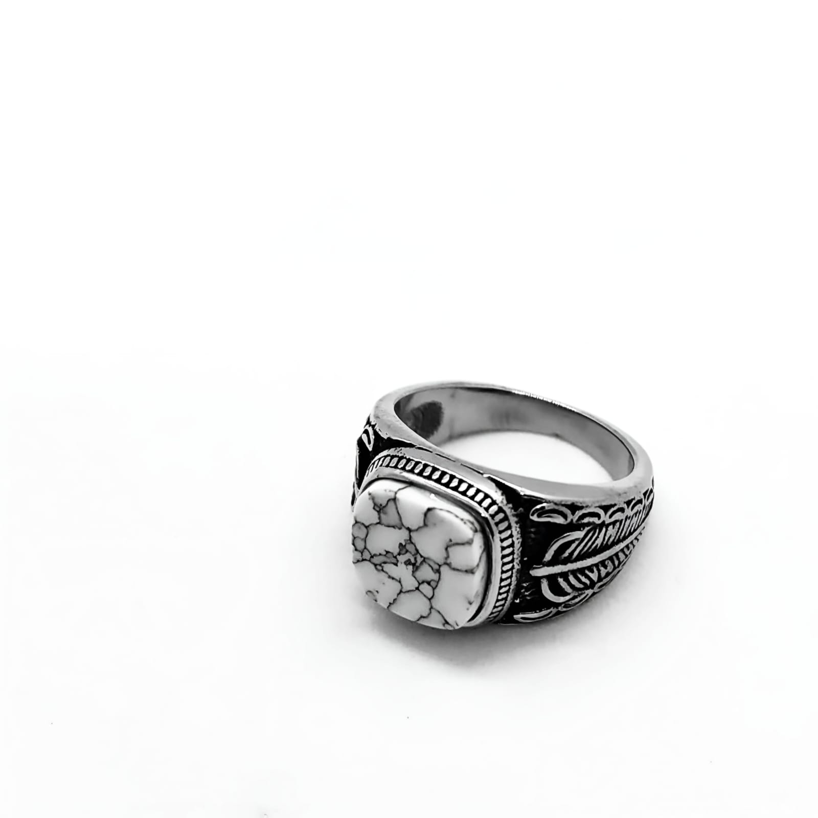 PLUMA BLANCA RING