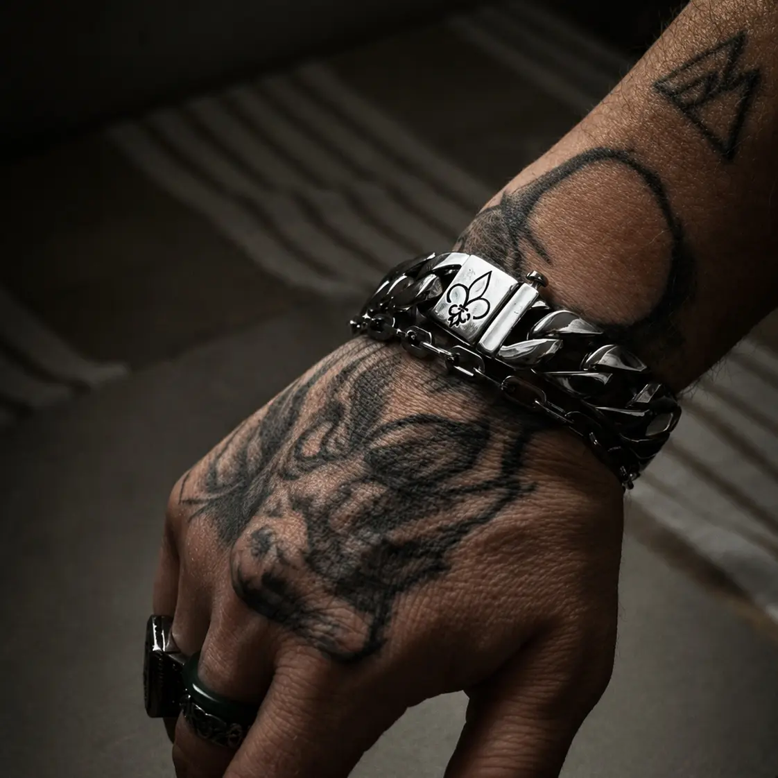 Lis Cuban Brazalete