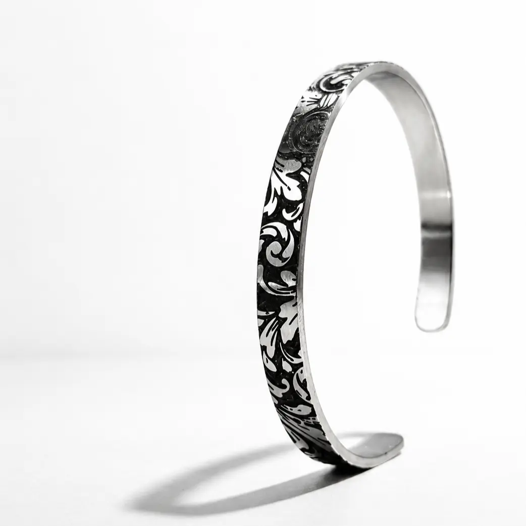 Western Cuff
