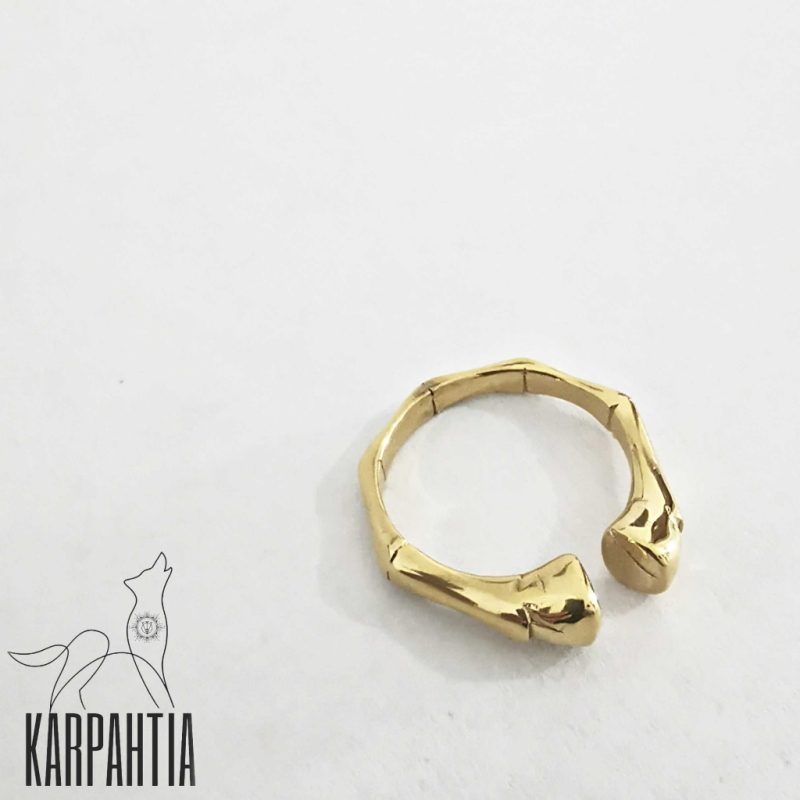 Huesito Ring
