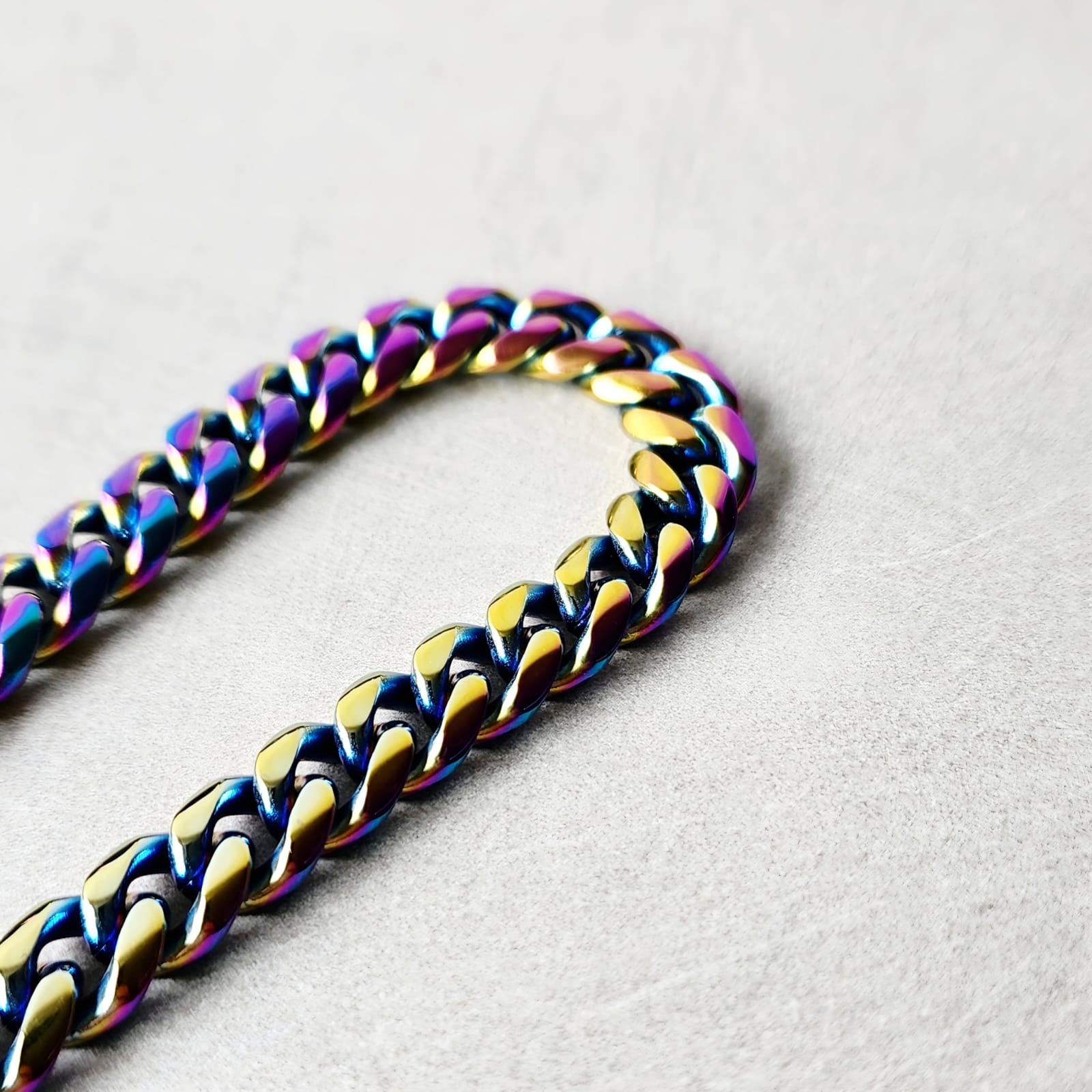 Tornasol Chain