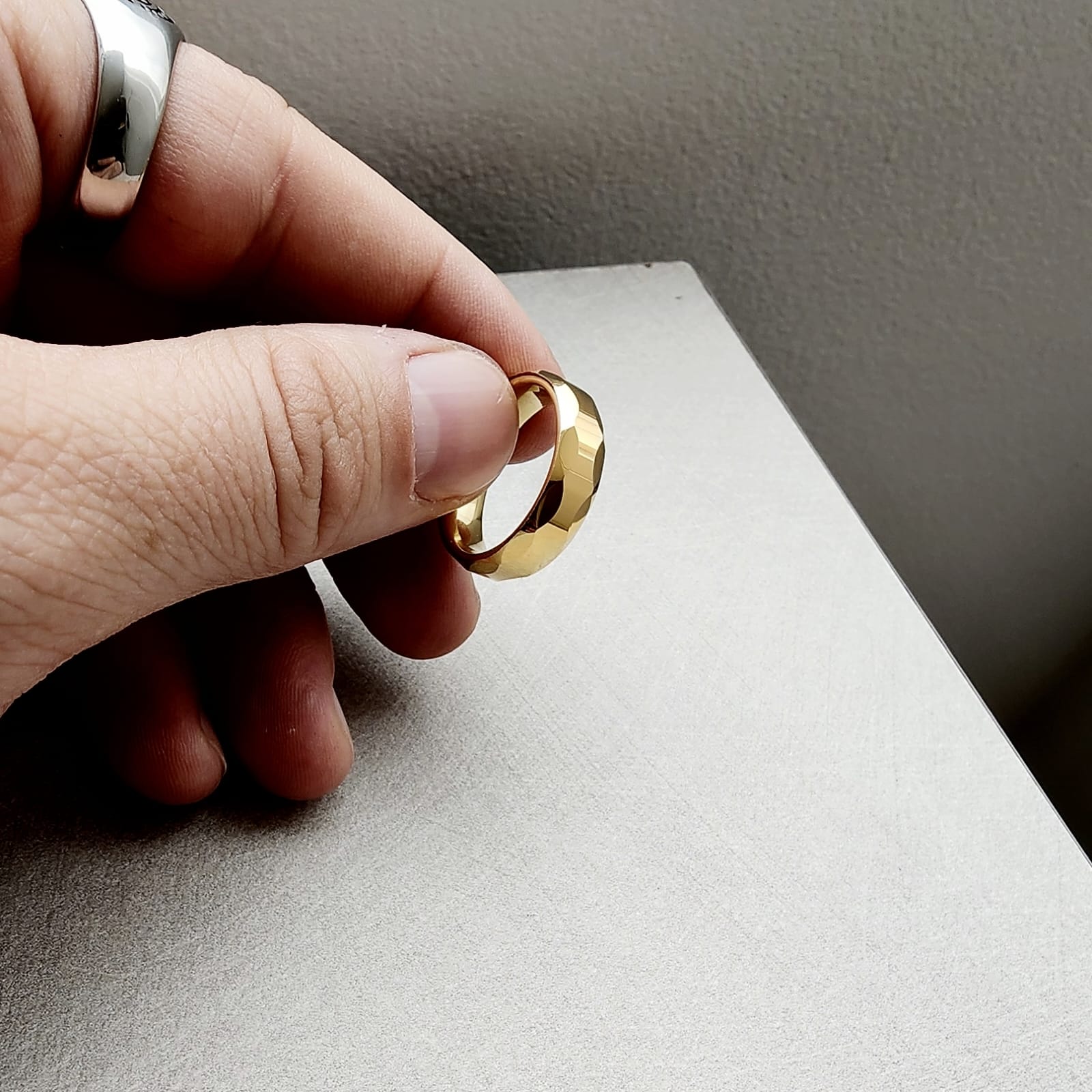 Golden Bezel Argolla