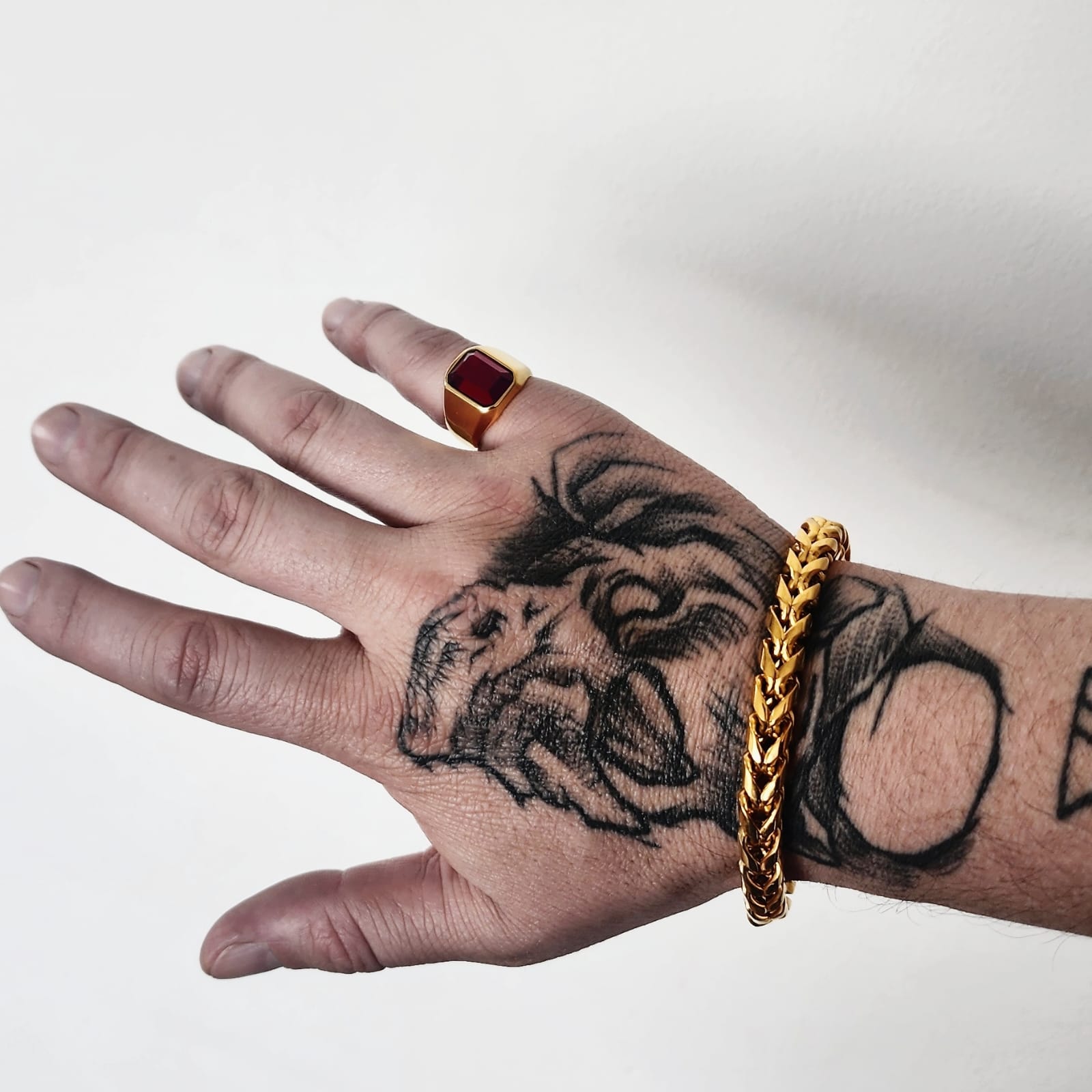 Rubrum Ring