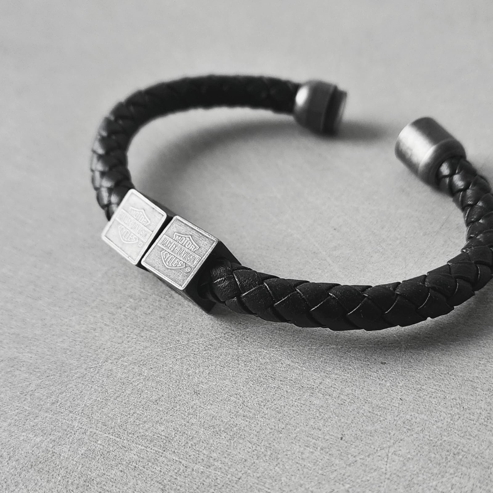 H-D Brazalete