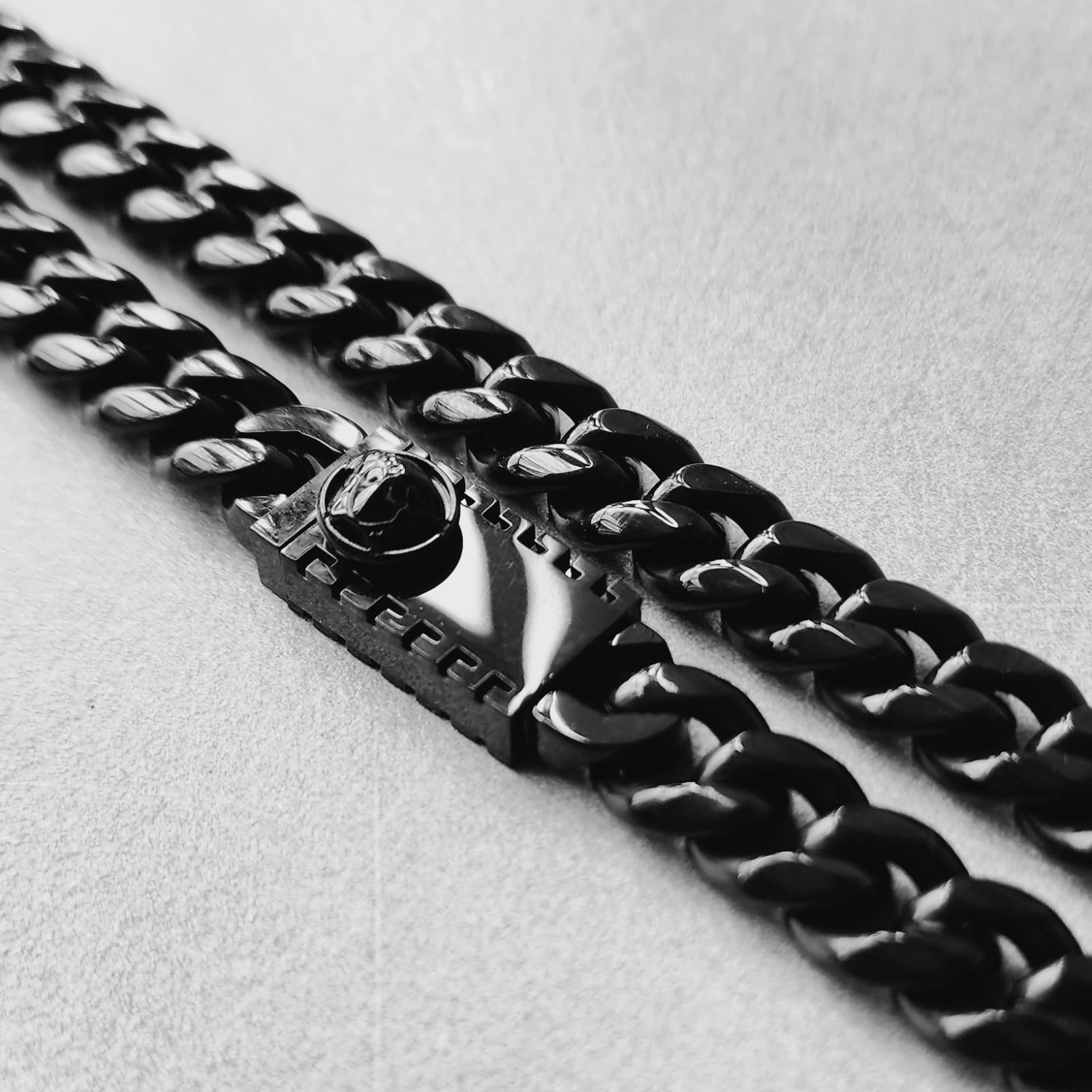 Armor Black Chain