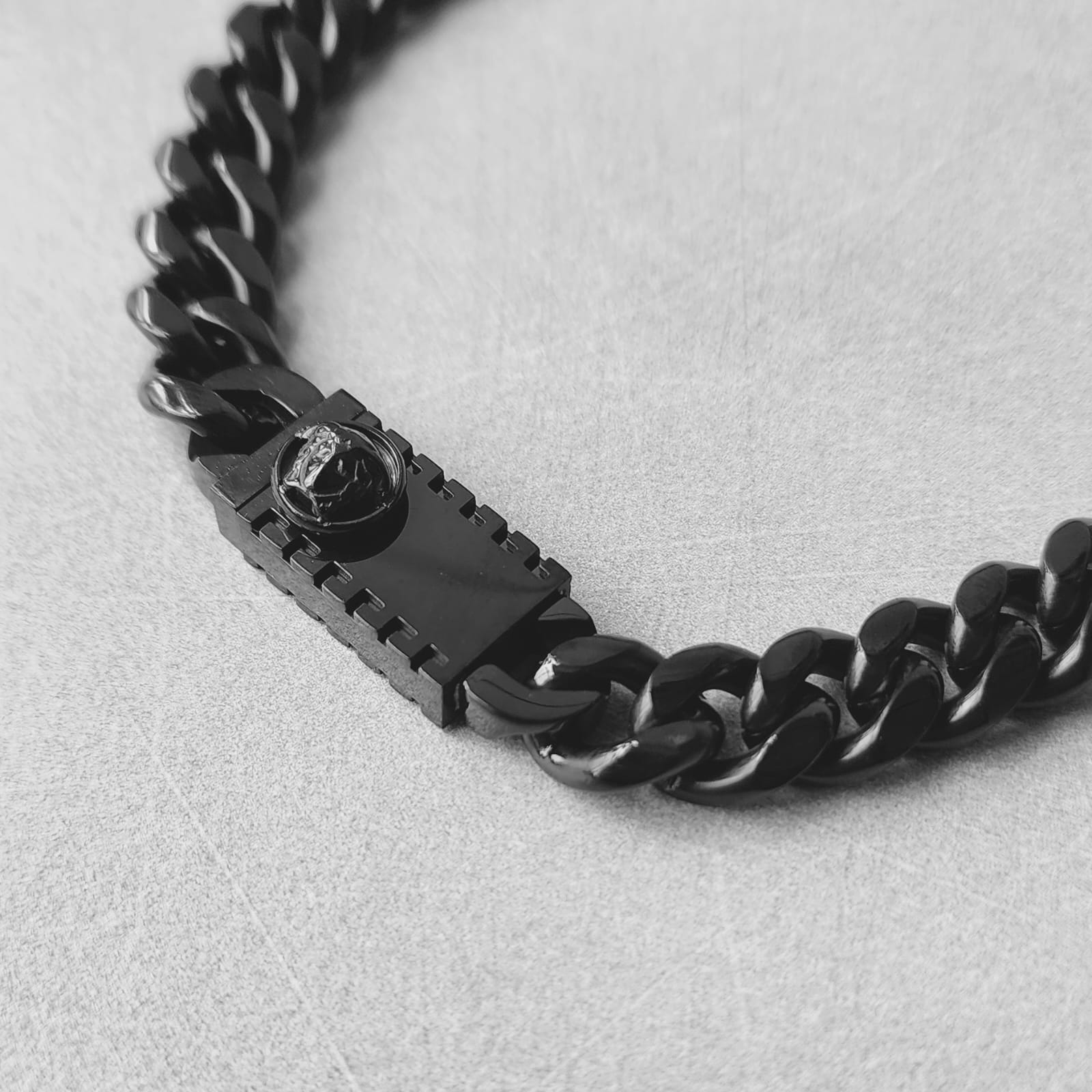 Armor Black Chain