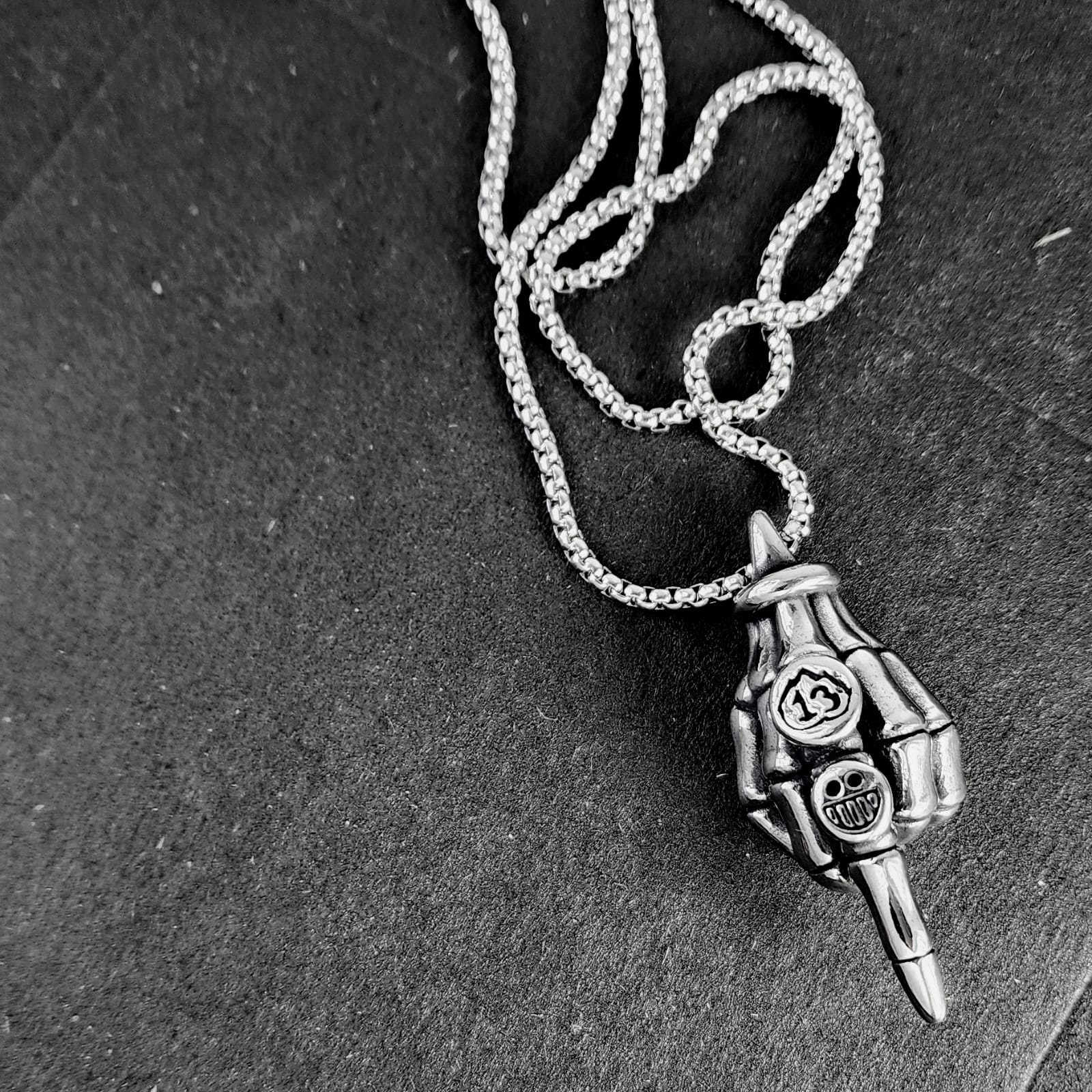 Obscenity Chain