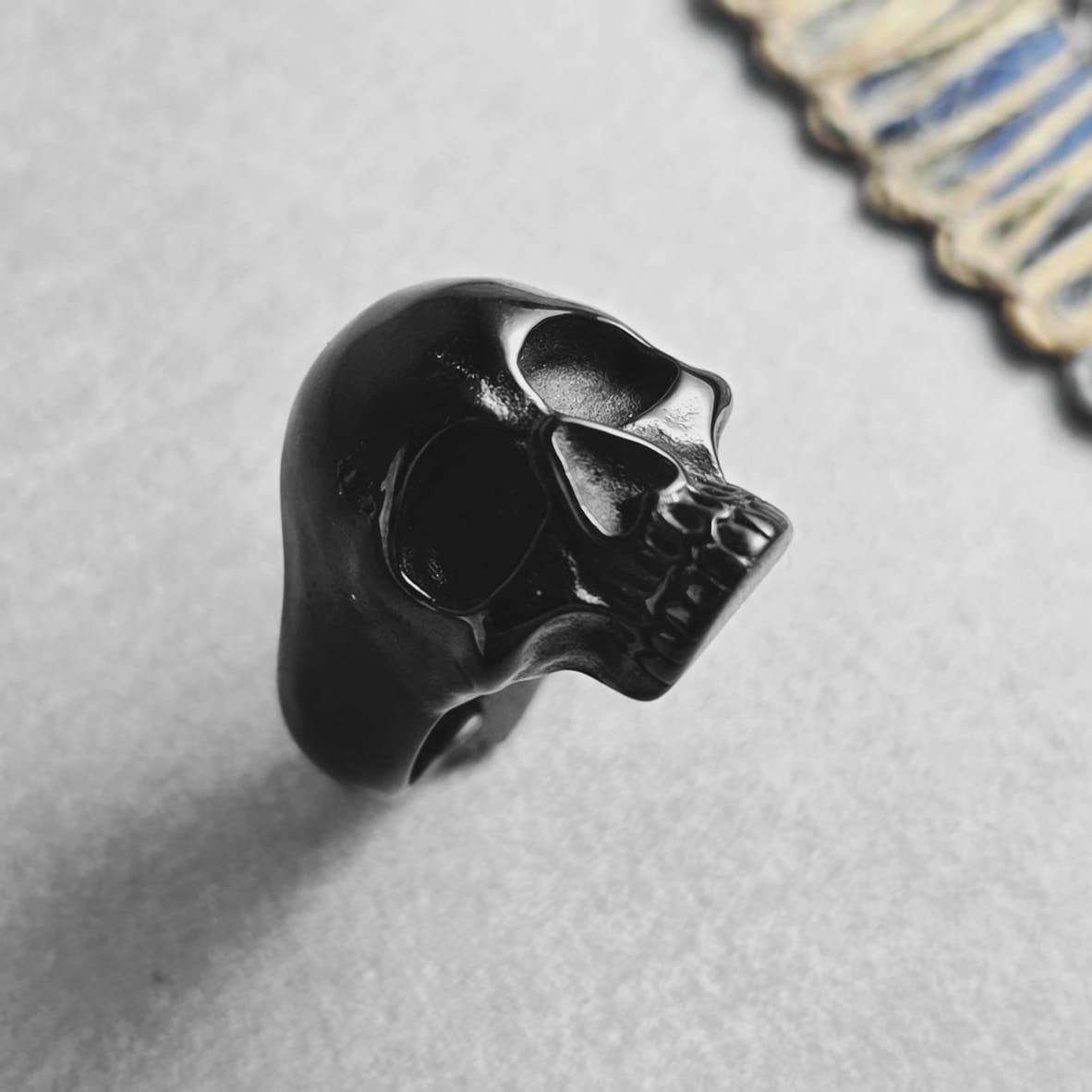 Skullpture Black Ring